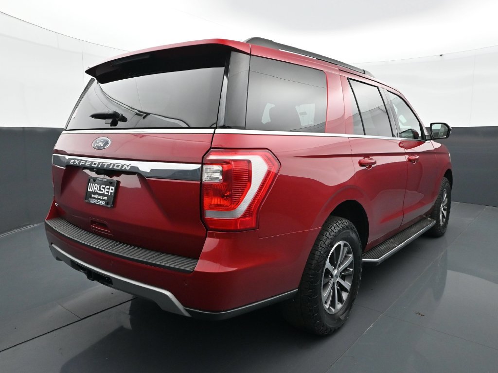 Used 2020 Ford Expedition XLT w/ Equipment Group 202A AWD/4WD image 6