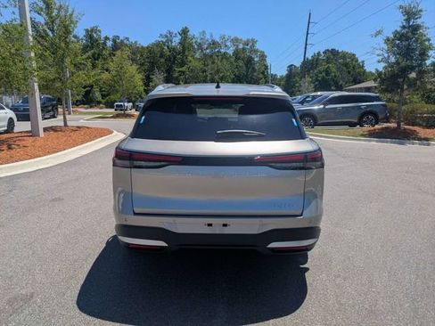 New 2027 INFINITI QX60 Luxe w/ Cargo Package FWD image 4