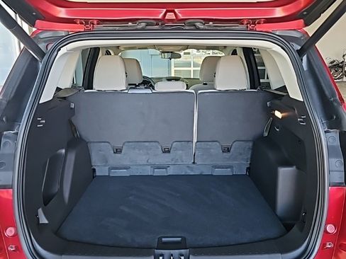 Used 2017 Ford Escape SE w/ Equipment Group 201A image 19