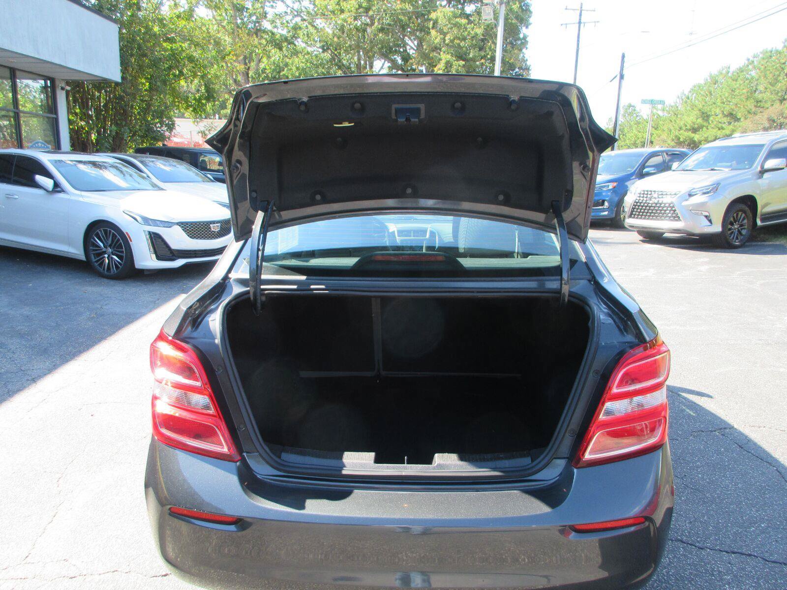 Used 2017 Chevrolet Sonic LS FWD image 20