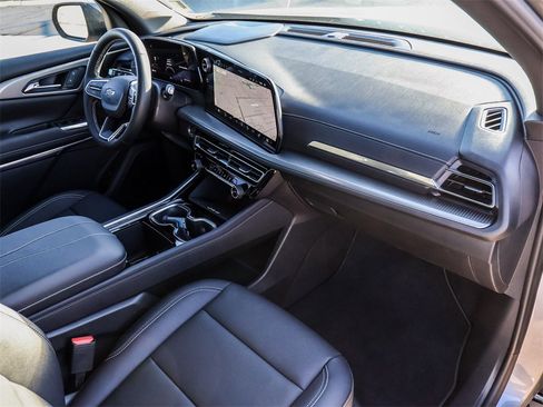 New 2026 Chevrolet Traverse LT w/ Midnight/Sport Edition image 16