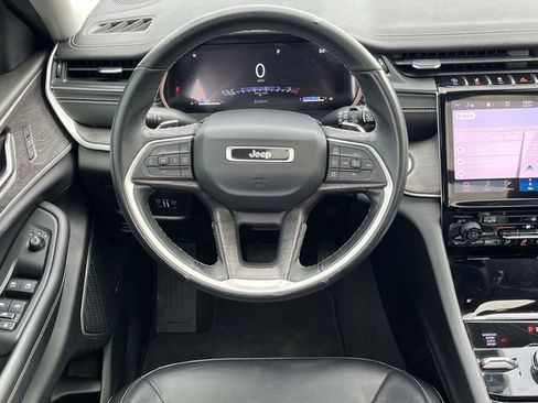 Used 2021 Jeep Grand Cherokee L Limited AWD/4WD image 19