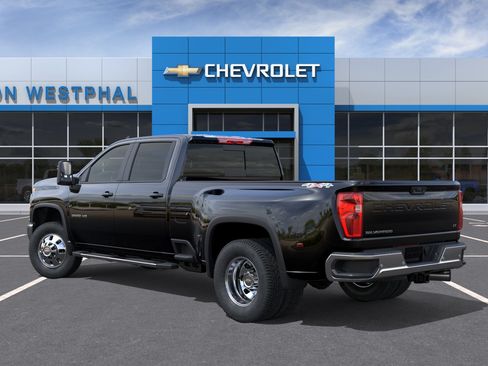 New 2026 Chevrolet Silverado 3500 LT AWD/4WD image 3
