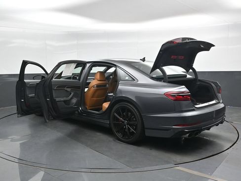 Used 2022 Audi S8 AWD/4WD image 48