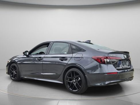 Certified 2025 Honda Civic Sport image 8