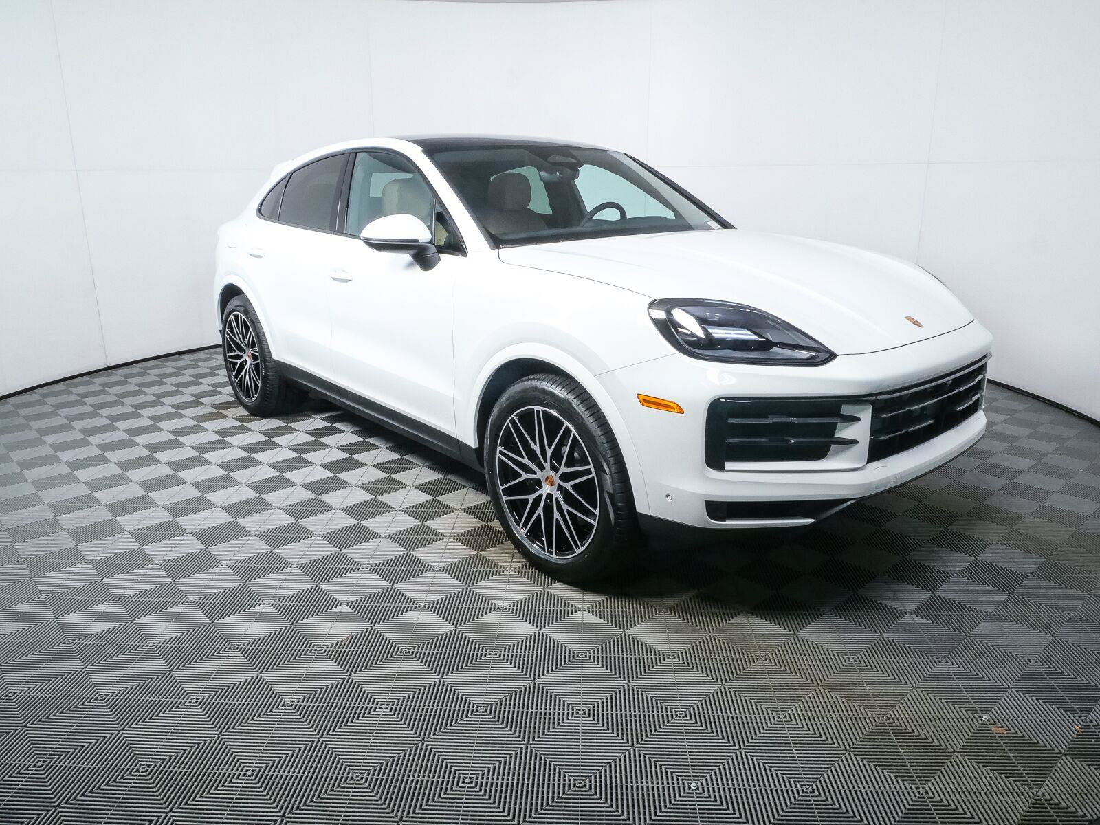 New 2026 Porsche Cayenne Coupe AWD/4WD image 28