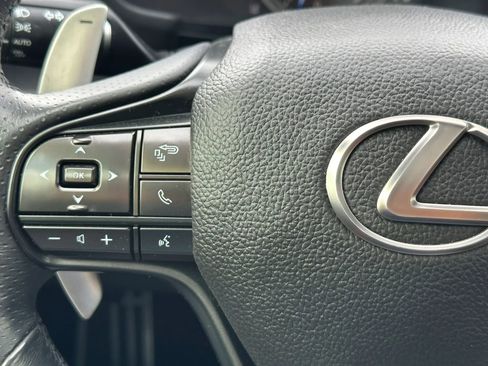 Used 2018 Lexus LC 500 Coupe w/ Touring Package image 38