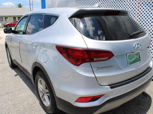 Used 2017 Hyundai Santa Fe Sport FWD image 6