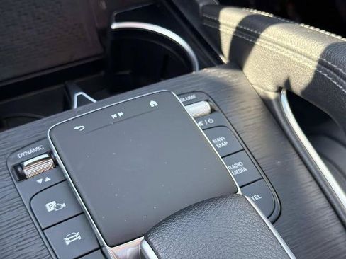 Used 2024 Mercedes-Benz GLE 350 4MATIC image 29