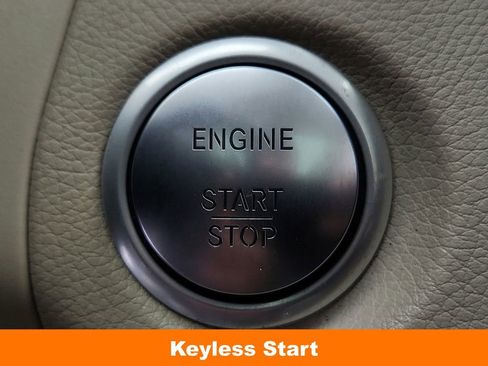 Used 2019 Mercedes-Benz GLC 300 4MATIC image 27