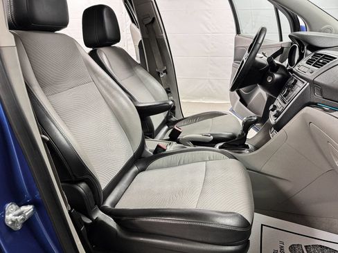 Used 2014 Buick Encore Convenience FWD image 12