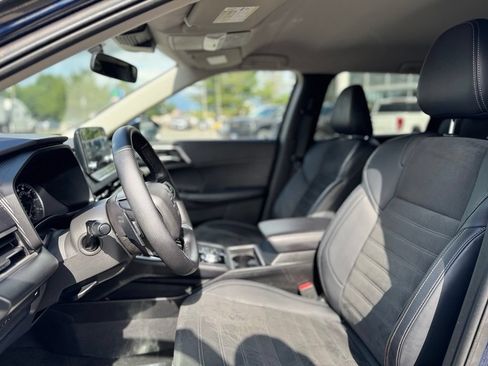 Used 2023 Mitsubishi Outlander SE AWD/4WD image 16