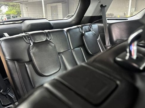 Used 2023 Ford Explorer XLT w/ Equipment Group 202A RWD image 12