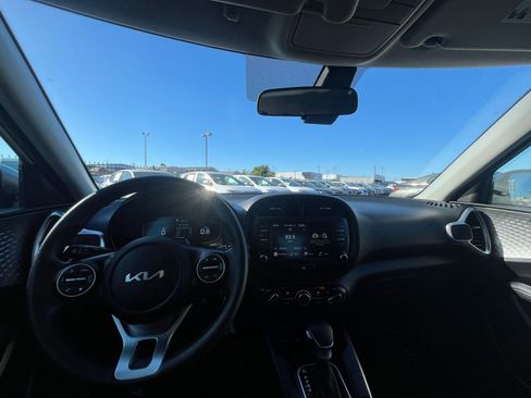 Used 2025 Kia Soul LX w/ LX Technology Package image 33
