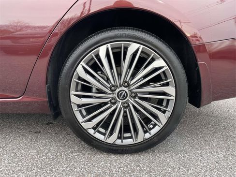 Used 2025 Nissan Altima 2.5 SL image 10