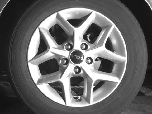 Used 2025 Kia Soul LX w/ LX Technology Package FWD image 17