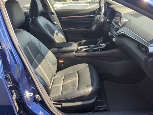 Used 2024 Nissan Altima 2.5 SR FWD image 26