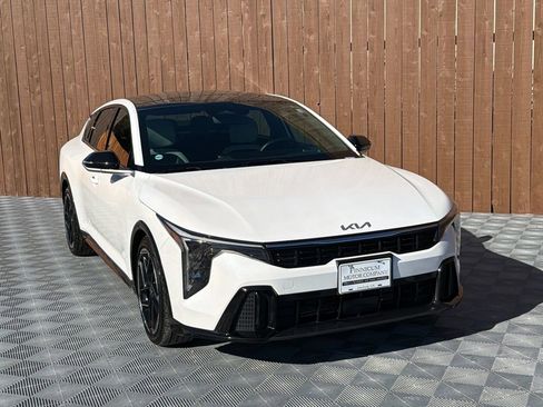 Used 2025 Kia K4 GT-Line w/ GT-Line Premium Package image 13