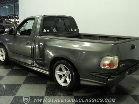 Used 2003 Ford F150 Lightning RWD image 7