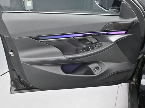 Used 2024 BMW i5 eDrive40i w/ M Sport Package image 11