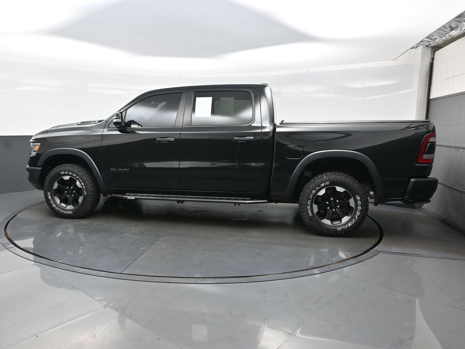 Used 2022 RAM 1500 Rebel w/ Rebel Level A Equipment Group AWD/4WD image 3