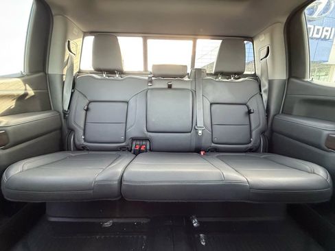 Used 2022 GMC Sierra 1500 SLT w/ SLT Premium Plus Package image 29