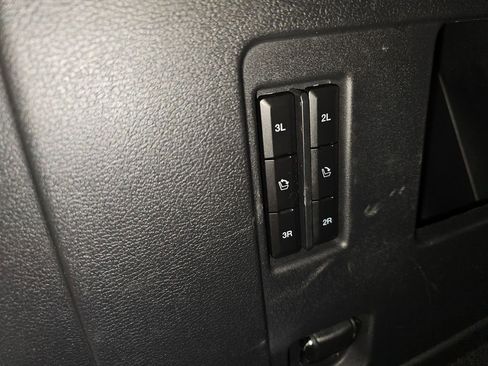 Used 2024 Ford Expedition Max XLT image 30