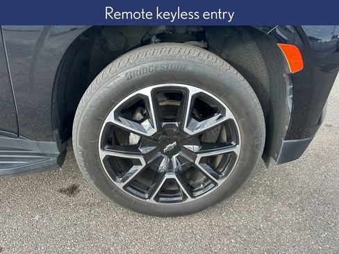 Used 2021 Chevrolet Suburban RST w/ Luxury Package image 15