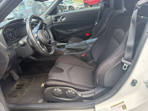 Used 2024 Nissan Z Sport w/ Floor Mat Package RWD image 25
