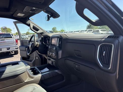 Used 2022 GMC Sierra 3500 Denali w/ Denali Ultimate Package AWD/4WD image 36