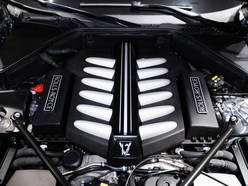 Used 2018 Rolls-Royce Dawn image 30