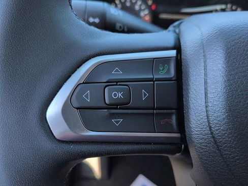 Used 2025 Jeep Compass Limited AWD/4WD image 18