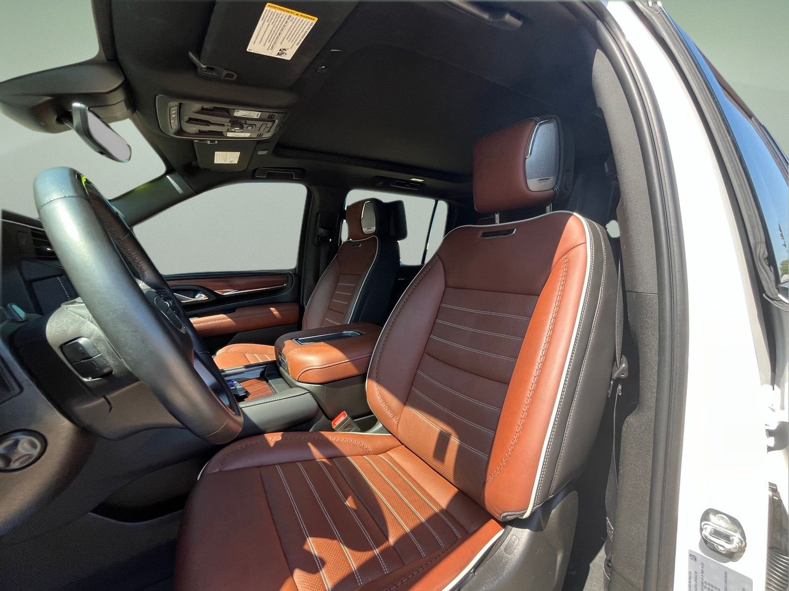 Used 2023 GMC Yukon XL Denali Ultimate w/ LPO, Floor Liner Package AWD/4WD image 12