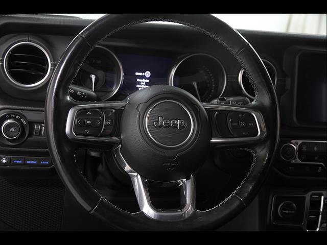 Used 2022 Jeep Wrangler Unlimited Sahara w/ Cold Weather Group AWD/4WD image 8