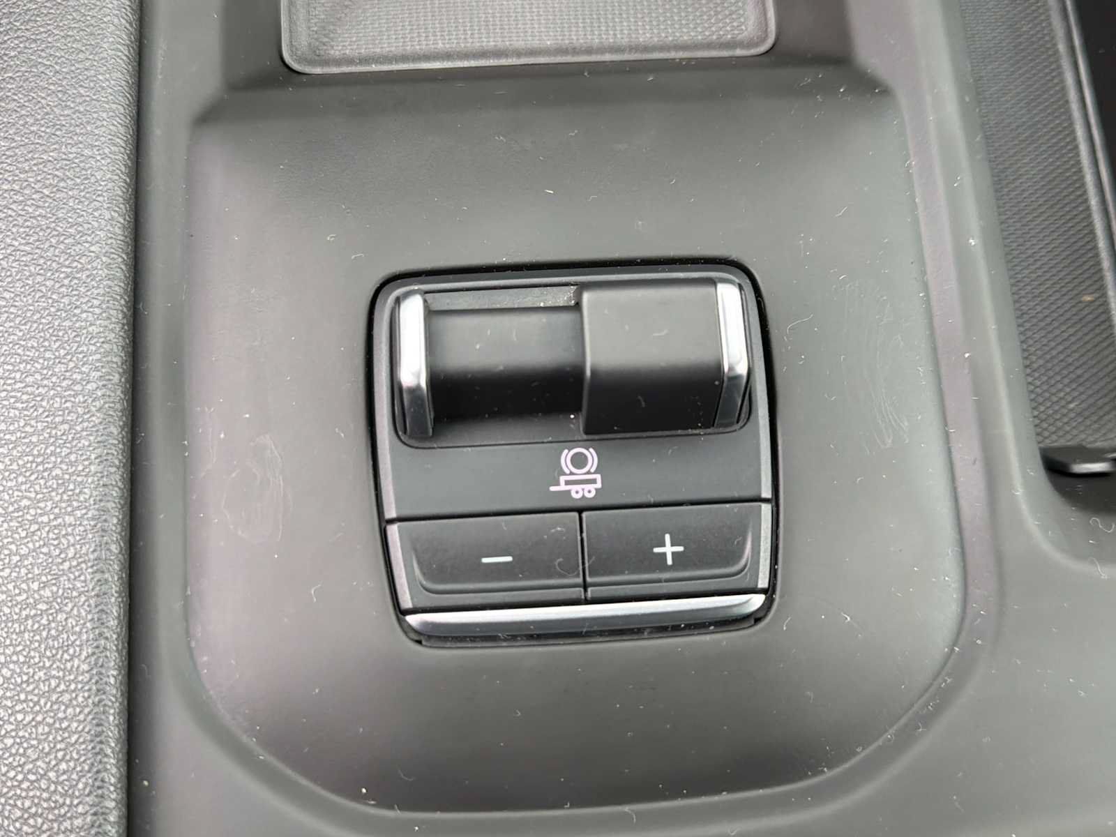 Used 2025 GMC Sierra 2500 AT4 w/ AT4 Premium Plus Package AWD/4WD image 12