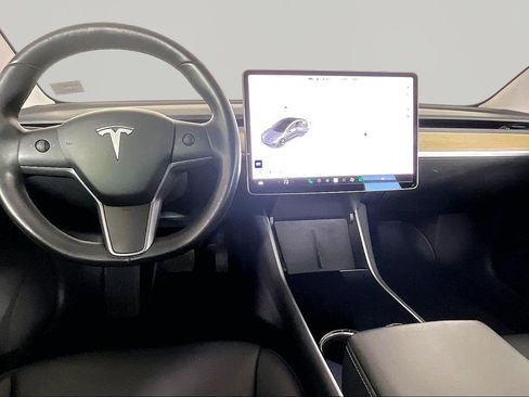 Used 2019 Tesla Model 3 image 16