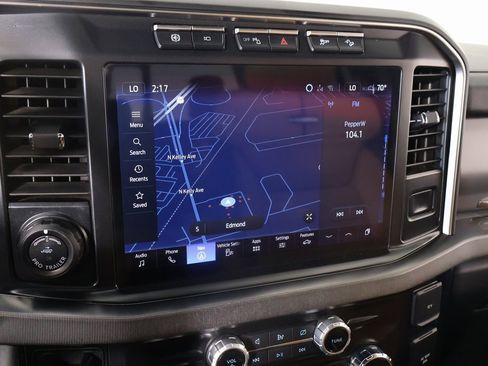 Used 2024 Ford F350 Platinum w/ FX4 Off-Road Package image 7