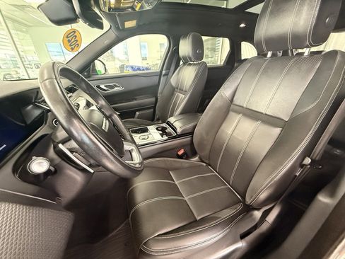 Used 2020 Land Rover Range Rover Velar R-Dynamic S image 16
