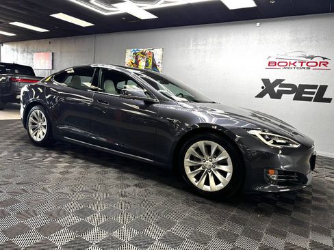 Used 2018 Tesla Model S 75D image 1
