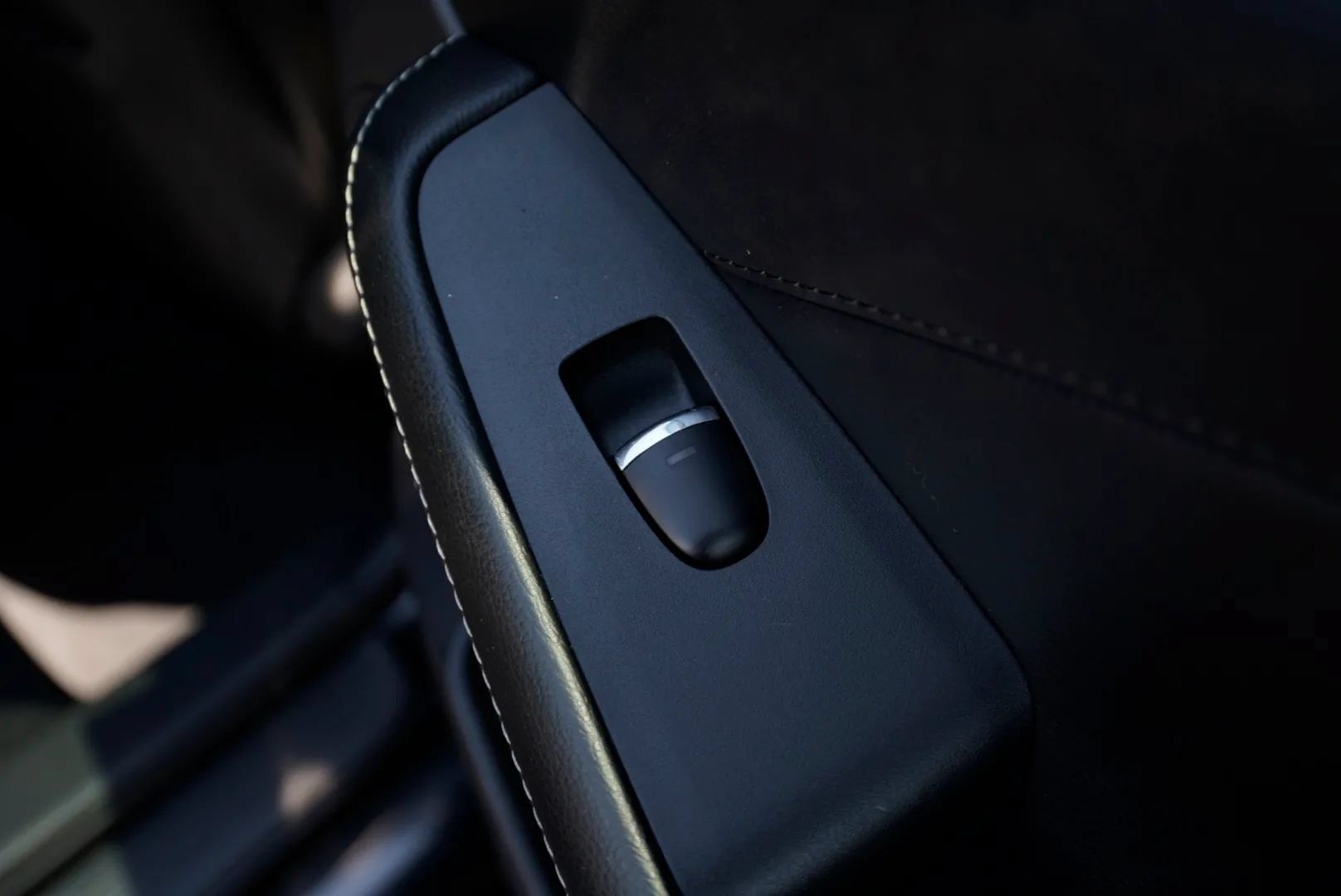 Used 2022 Nissan Maxima SV w/ Floor Mat Group FWD image 36