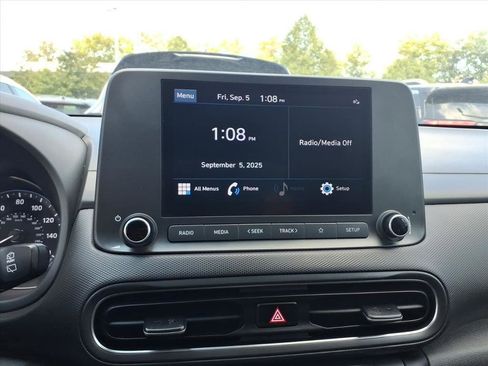 Used 2022 Hyundai Kona SEL image 12