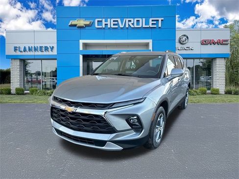 Certified 2024 Chevrolet Blazer LT w/ Convenience Package image 2