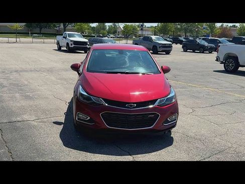 Used 2018 Chevrolet Cruze LT w/ Convenience Package FWD image 31