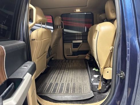 Used 2016 Ford F150 Lariat w/ Equipment Group 502A Luxury AWD/4WD image 14