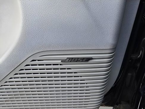 Used 2024 Hyundai Kona Limited image 17