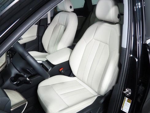 Used 2025 Audi Q5 2.0T Premium Plus AWD/4WD image 14