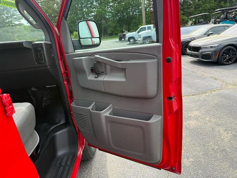Used 2022 Chevrolet Express 2500 w/ Driver Convenience Package RWD image 24