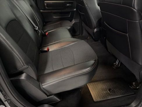 Used 2016 RAM 1500 Sport image 31