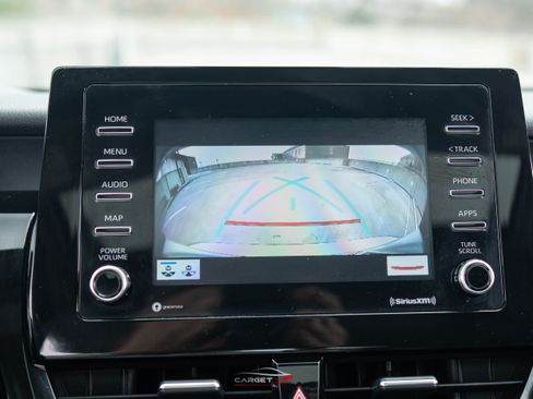 Used 2021 Toyota Camry SE w/ Cold Weather Package image 32