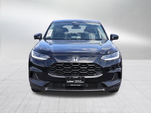 Used 2025 Honda HR-V LX image 2